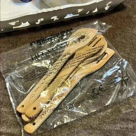 NWT Haooryx 5Pcs Teacher Appreciation Sunflower Theme Bamboo Spoons Utensil Set - Picture 1 of 2